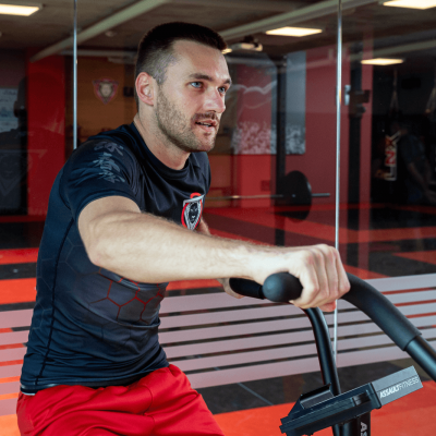fitness, fitnessgeraete, training, kampfkunstschule, krafttraining